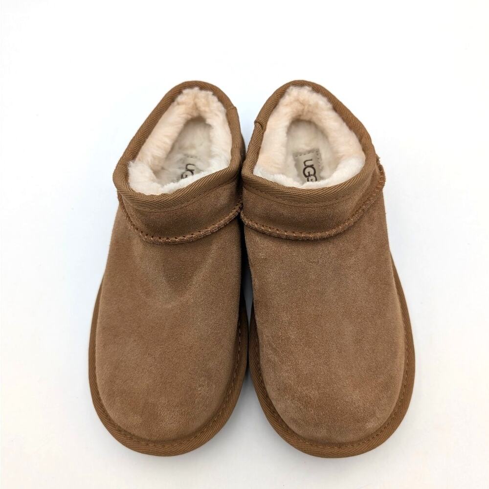 UGG Classic Faux Shearling Slipper Round Toe Unisex Kids Chestnut Sz US1 EU32.5 - Picture 11 of 11